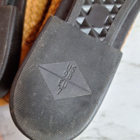 Aerosoles‎ Tobacco Leather Loafer Womens 9B Woven Slip On Low Heel Casual Work - Picture 11 of 15